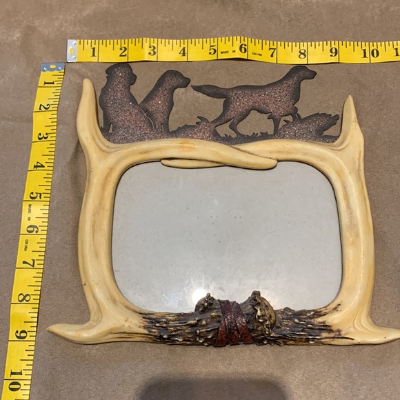 RUSTIC ANTLER HUNTING DOG PICTURE FRAME - Picture 15 of 15